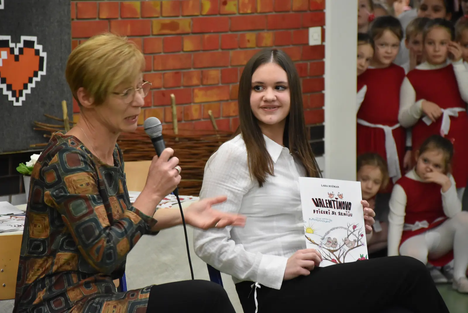 Lara Rožman, slikovnica, Sveti Martin na Muri (33) Lara Rožman, slikovnica, Sveti Martin na Muri (33)