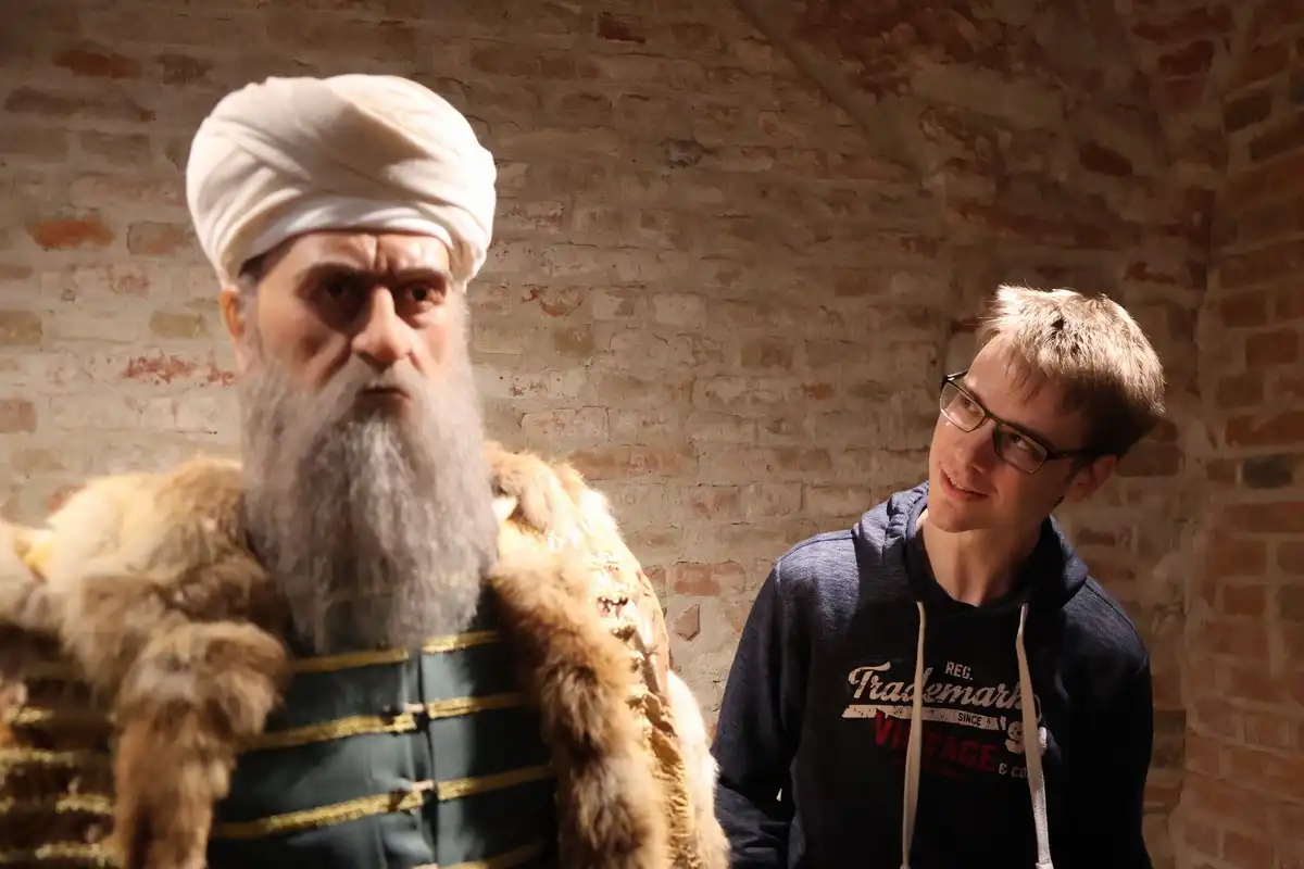 Leon Herman (3) Leon Herman (3)