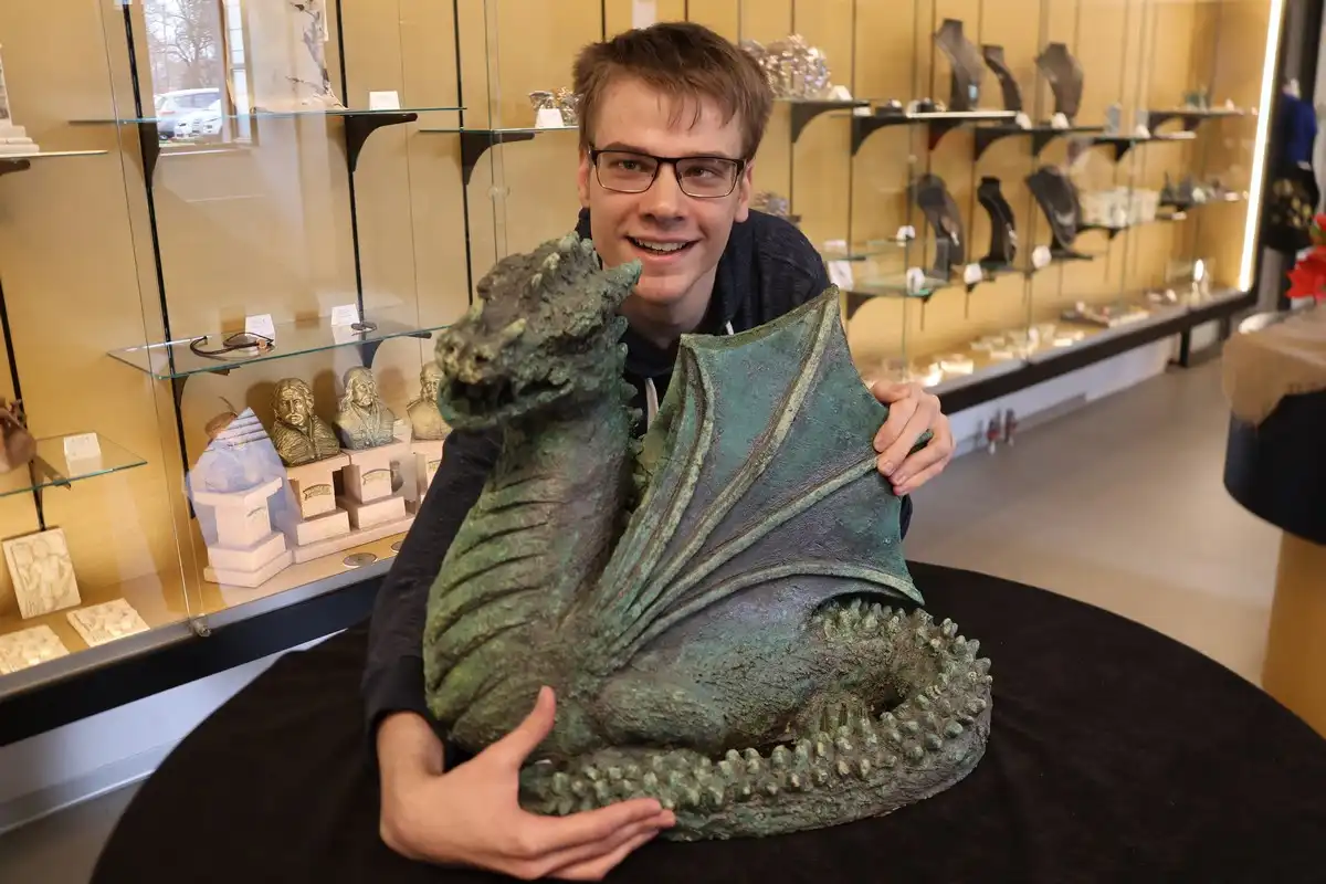 Leon Herman (7) Leon Herman (7)