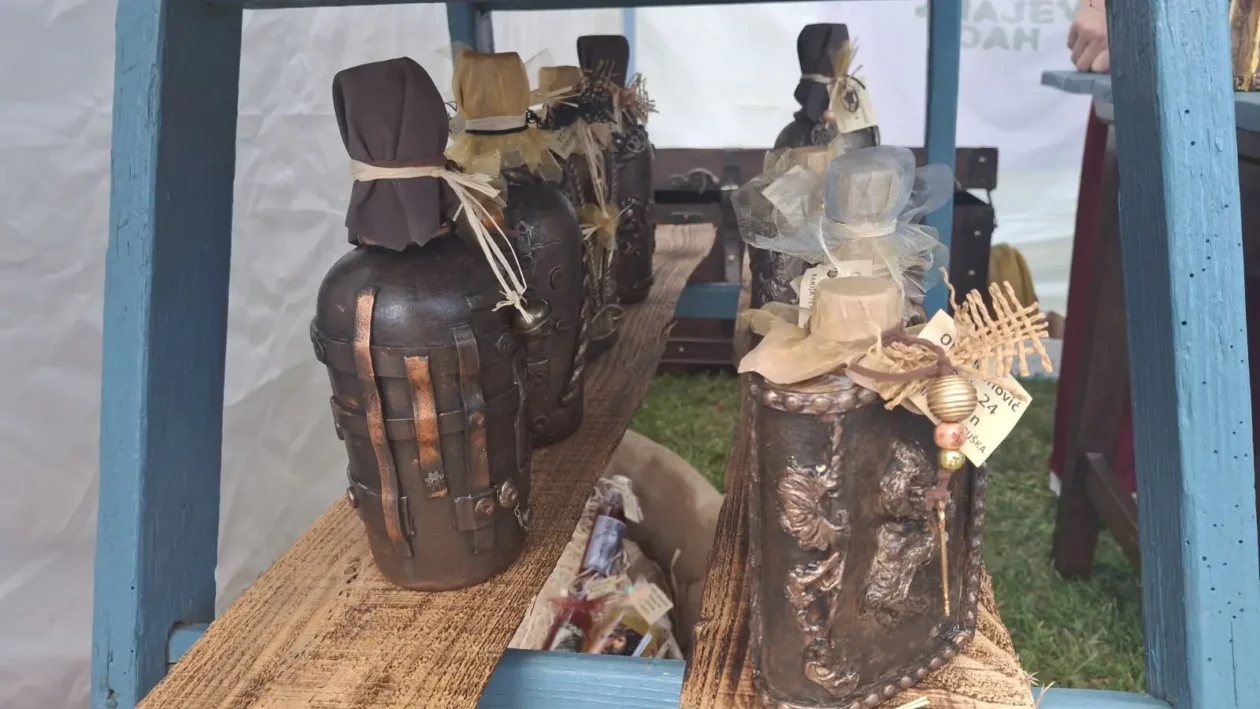 Leona Deban Ivanović (1) Leona Deban Ivanović (1)