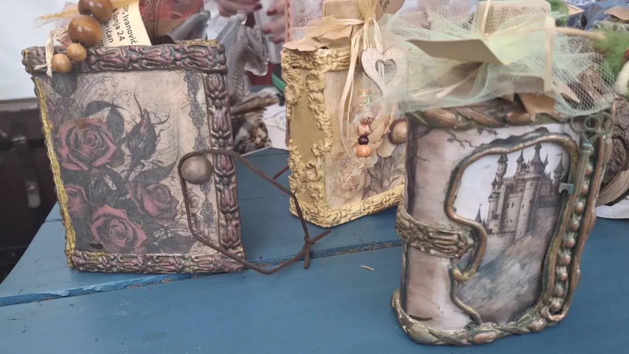 Leona Deban Ivanović (7) Leona Deban Ivanović (7)