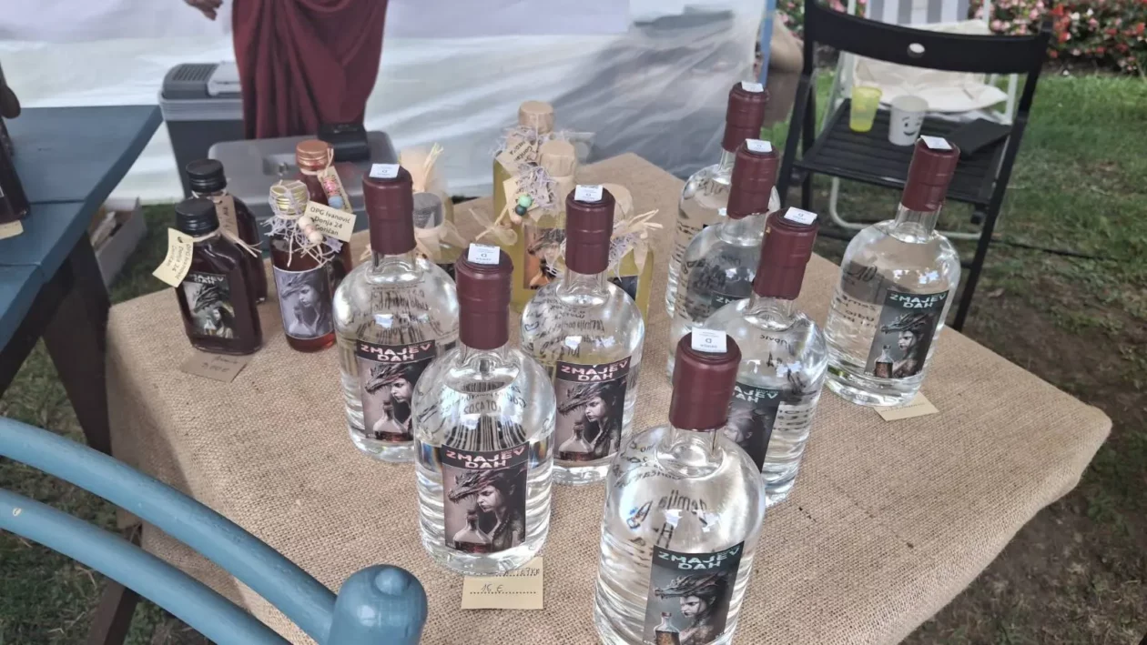 Leona Deban Ivanović (9) Leona Deban Ivanović (9)