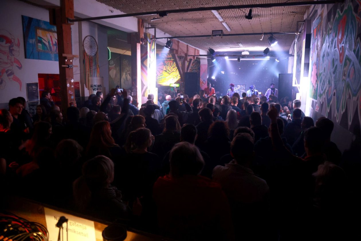 Let 3 Prostor Zlatko Vrzan 33 Let 3 Prostor Zlatko Vrzan 33