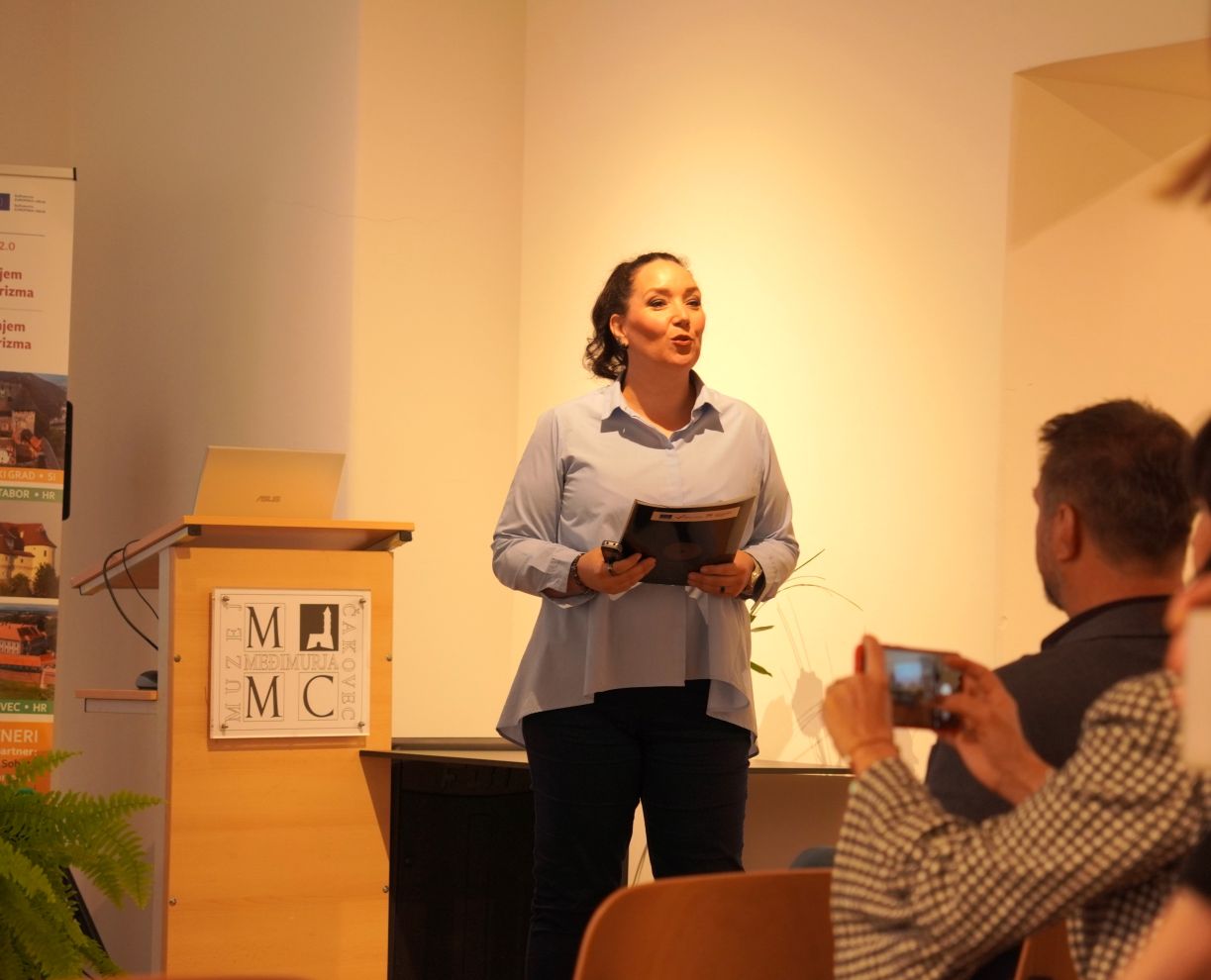 Living Castles 2 (1) Anamarija Horvat Šantl Living Castles 2 (1) Anamarija Horvat Šantl