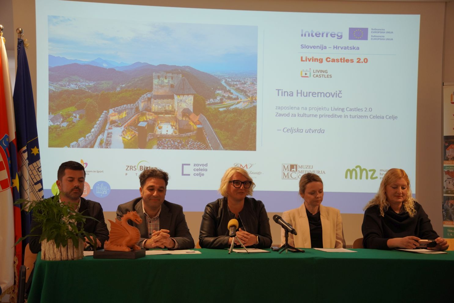 Living Castles 2 (7) Living Castles 2 (7)