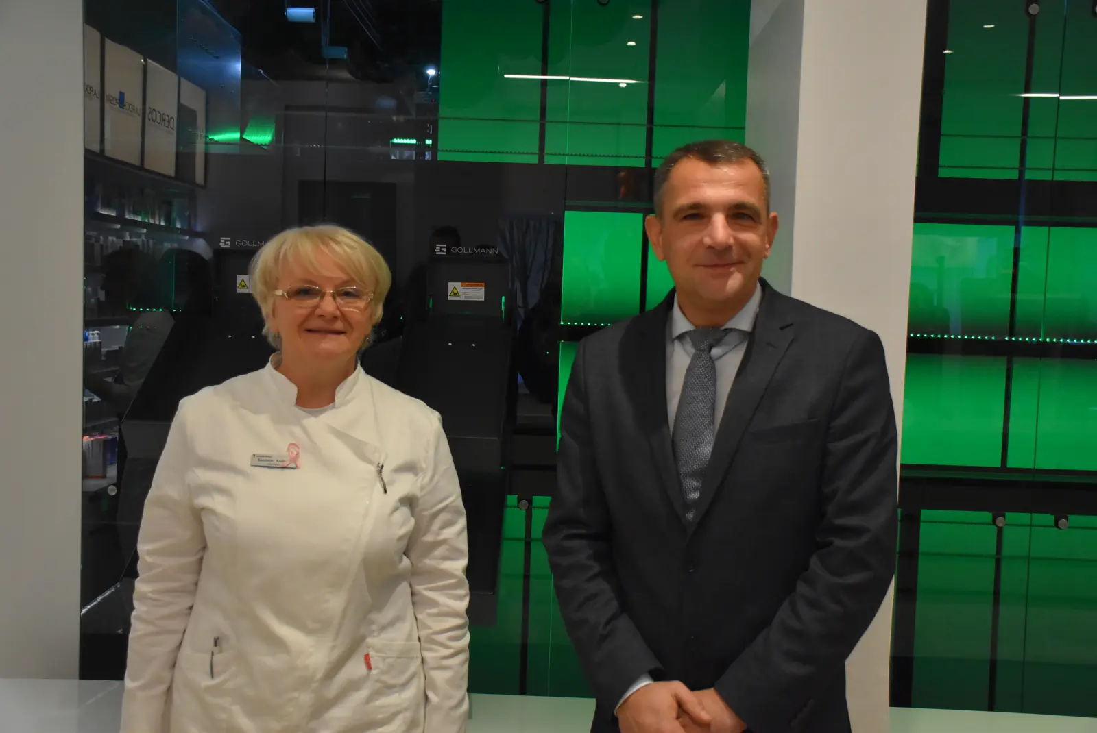 Ljekarna Čakovec, robotizacija (1) ravnateljica Andreja Knežević i Matija Posavec