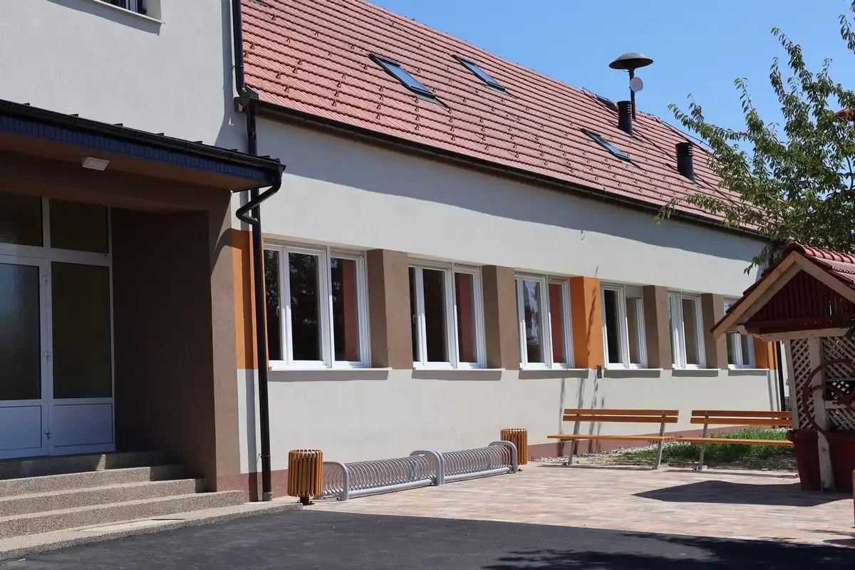 Ljetne renovacije osnovnih i srednjih škola (1)