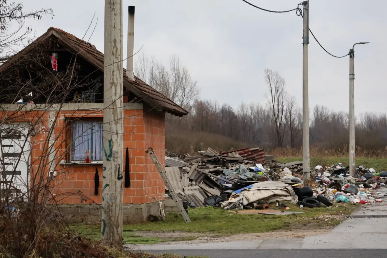Lončarevo naselje Podturen 3 azbest