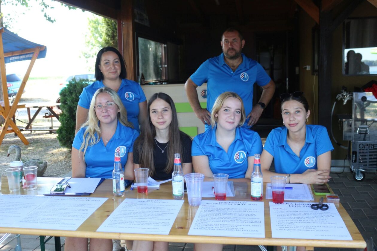 Lov na labuđe pero 2025 12