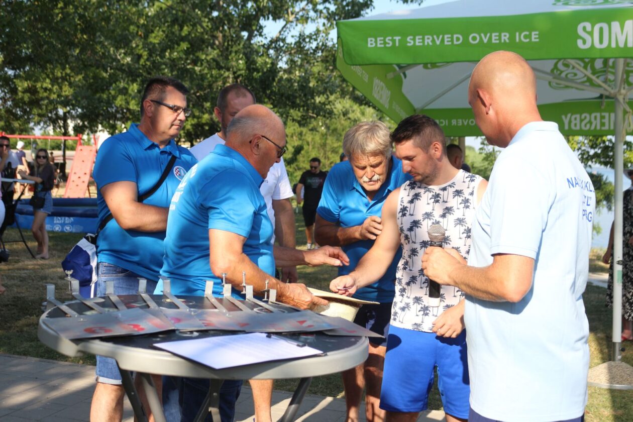 Lov na labuđe pero 2025 58