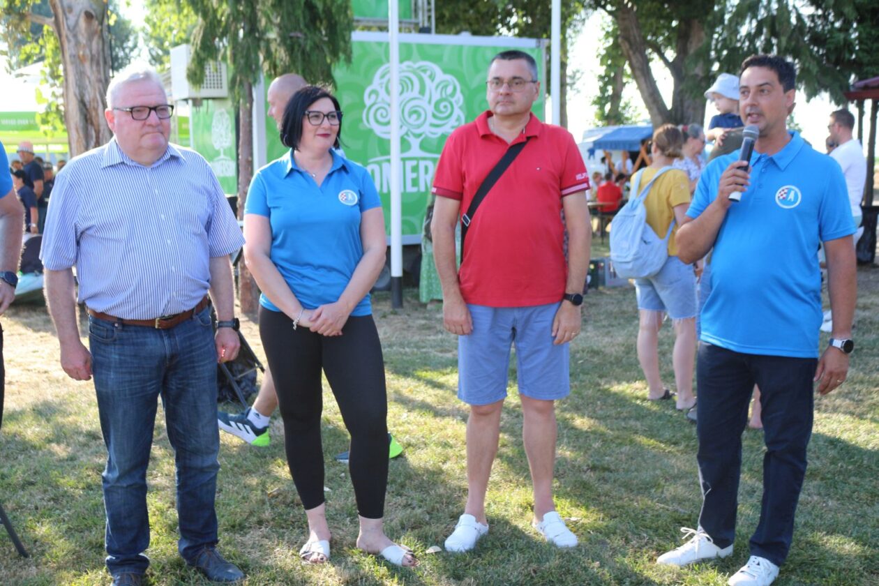 Lov na labuđe pero 2025 72