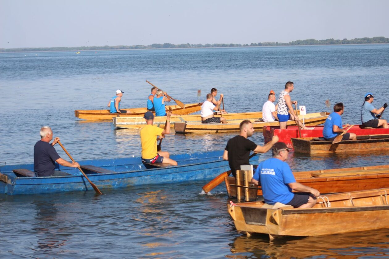 Lov na labuđe pero 2025 83