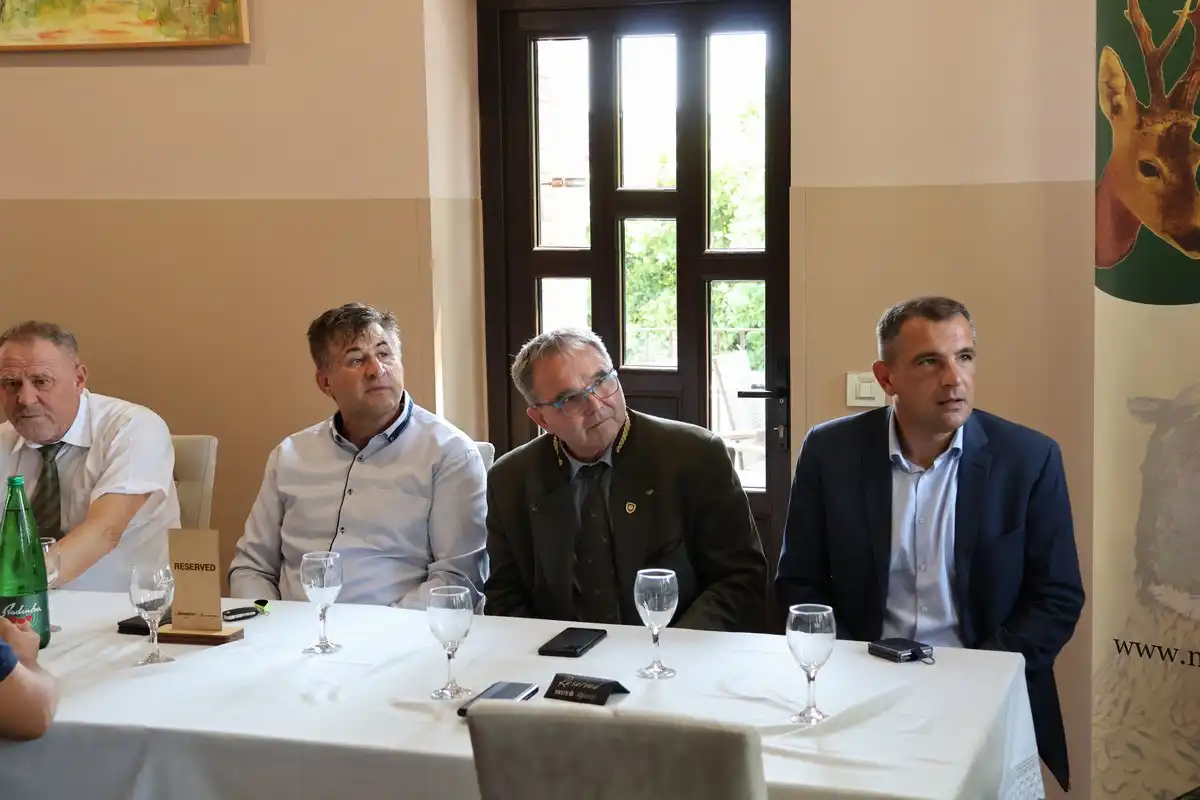 Lovački savez MŽ 2024 skupština (4) Lovački savez MŽ 2024 skupština (4)