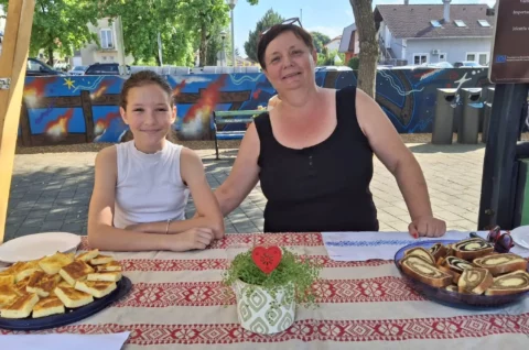 Lucija i Ingrid Matjašić, Mursko Središće, kolači, natjecanje (1)