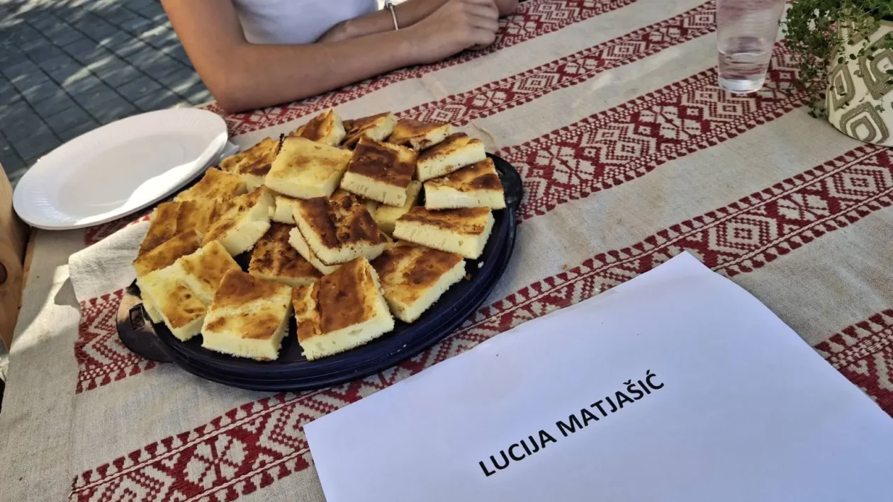 Lucija i Ingrid Matjašić, Mursko Središće, kolači, natjecanje (2)