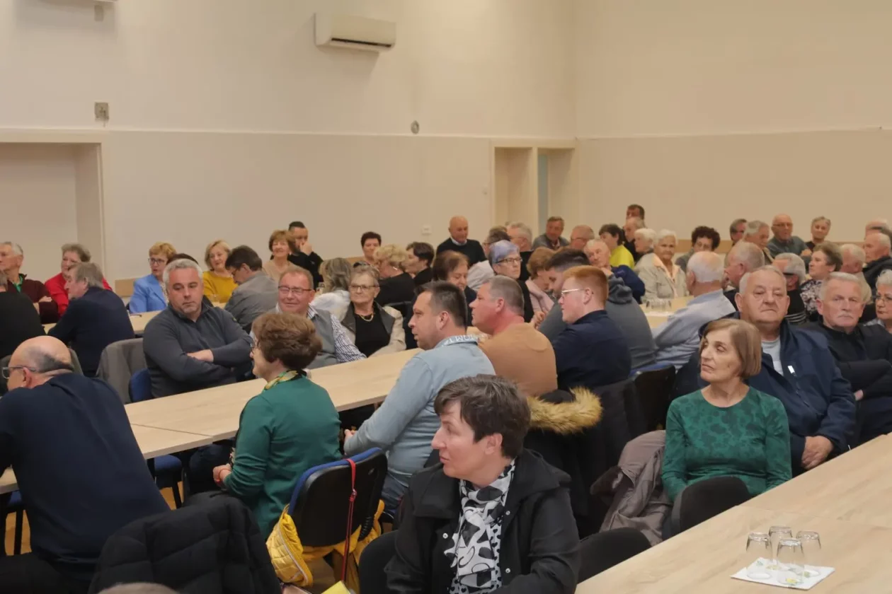 MAČKOVEC Umirovljenici (7) MAČKOVEC Umirovljenici (7)