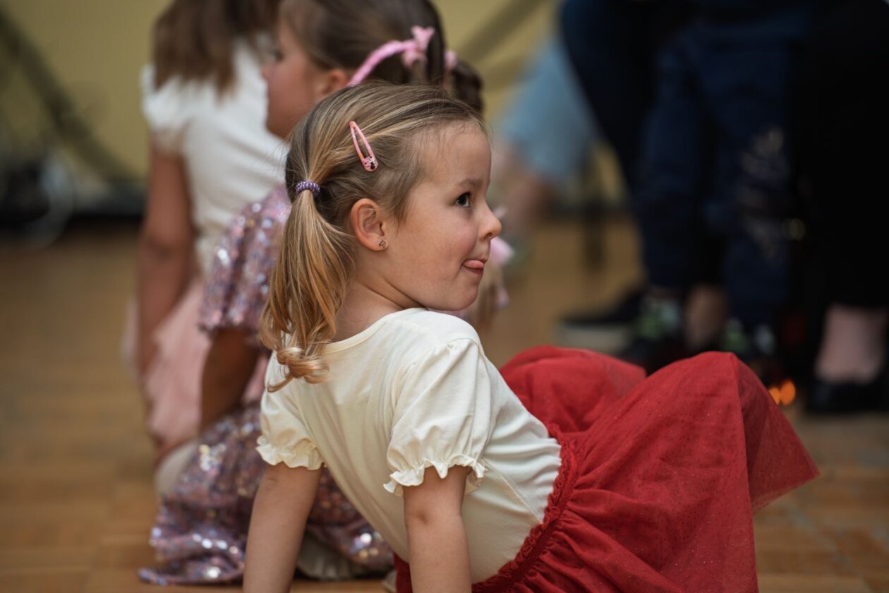 ‘MAJCI NA DAR’ Deset godina dječje folklorne radosti u Donjem Vidovcu (16) ‘MAJCI NA DAR’ Deset godina dječje folklorne radosti u Donjem Vidovcu (16)