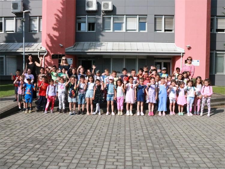 MALA ŠKOLA POLICIJE Predškolci iz Pribislavca upoznali rad policije (6)