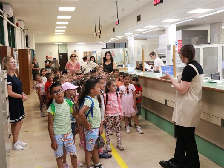 MALA ŠKOLA POLICIJE Predškolci iz Pribislavca upoznali rad policije (8)