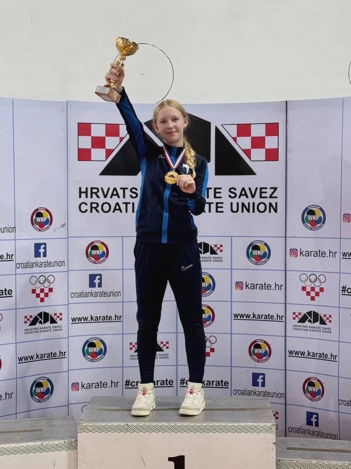 MALA SUBOTICA Načelnik Škvorc primio dvostruku balkansku prvakinju Tesu Balog (2) MALA SUBOTICA Načelnik Škvorc primio dvostruku balkansku prvakinju Tesu Balog (2)