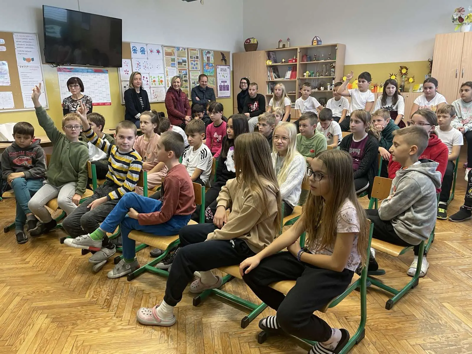 MALA SUBOTICA Ugostili učenike iz Pribislavca uz veseli igrokaz (1)