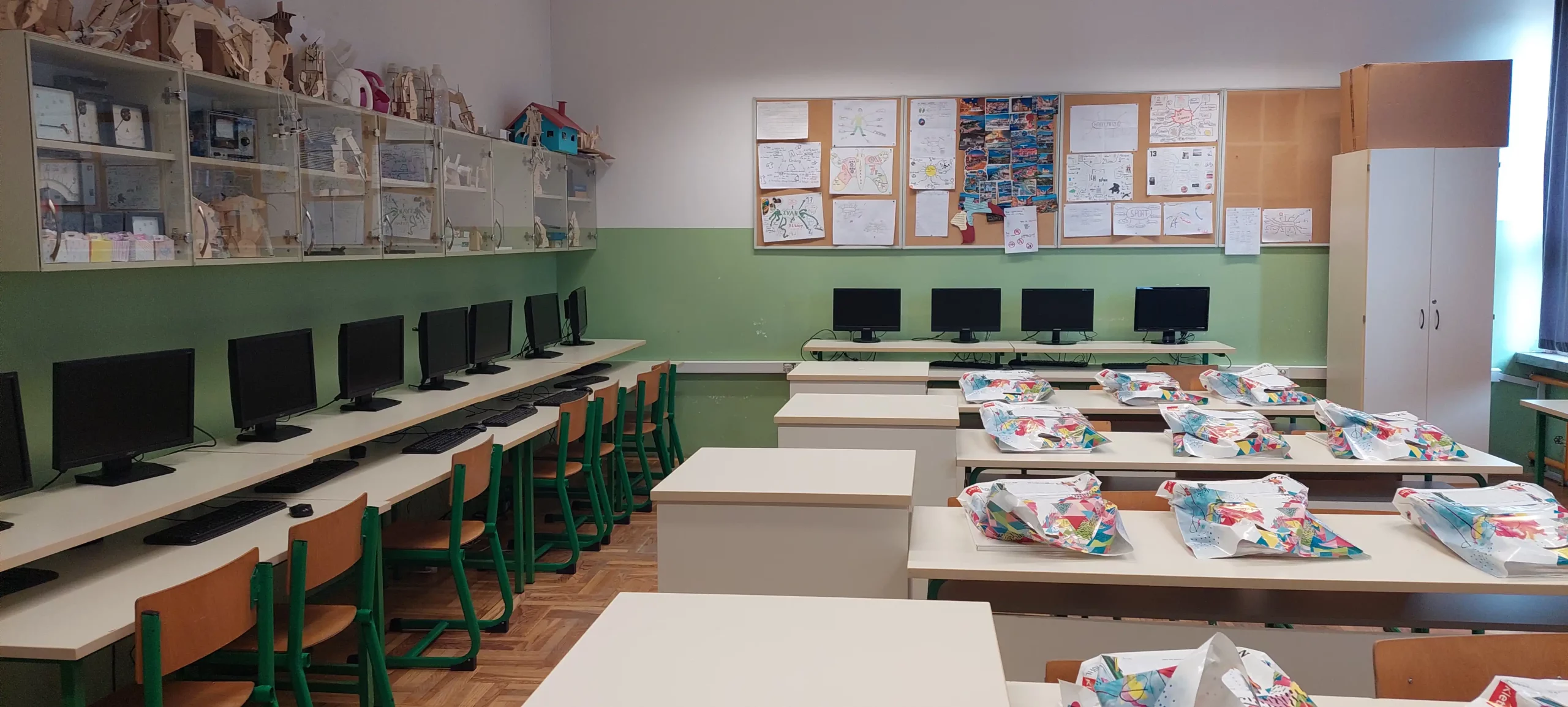 MALA SUBOTICA Započela velika avantura za još jednu generaciju prvašića u OŠ Tomaša Goričanca (1) MALA SUBOTICA Započela velika avantura za još jednu generaciju prvašića u OŠ Tomaša Goričanca (1)