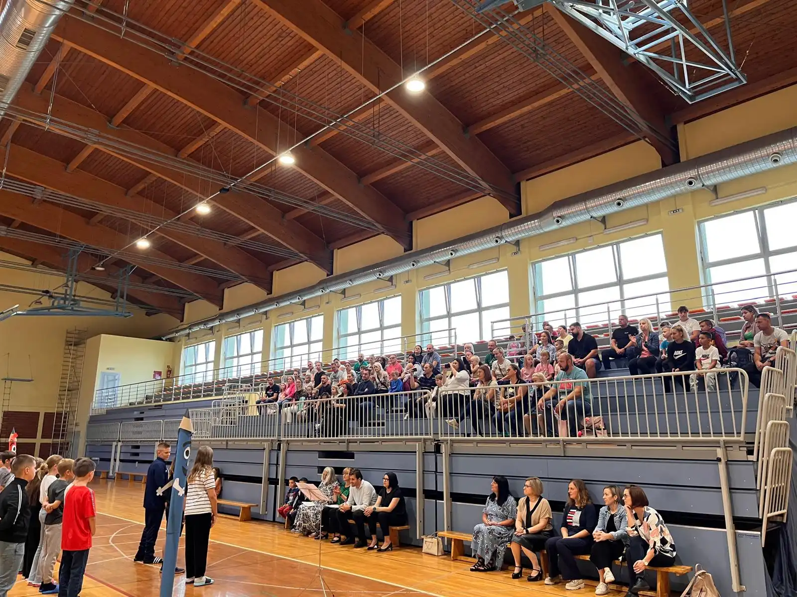 MALA SUBOTICA Započela velika avantura za još jednu generaciju prvašića u OŠ Tomaša Goričanca (2) MALA SUBOTICA Započela velika avantura za još jednu generaciju prvašića u OŠ Tomaša Goričanca (2)