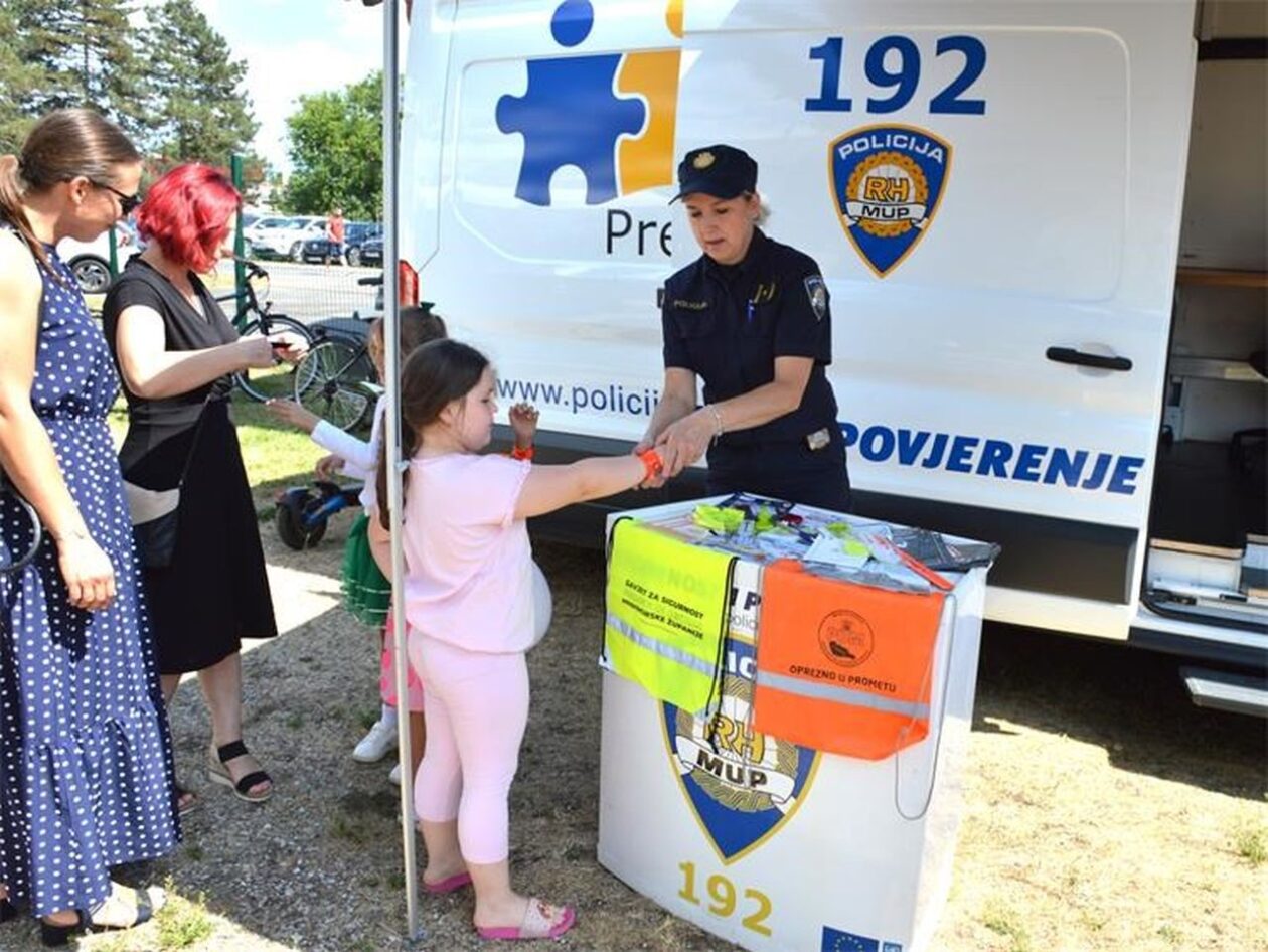 MALI BICIKLISTI NA POLIGONU Dječja biciklijada u Pretetincu spojila zabavu i edukaciju (8)