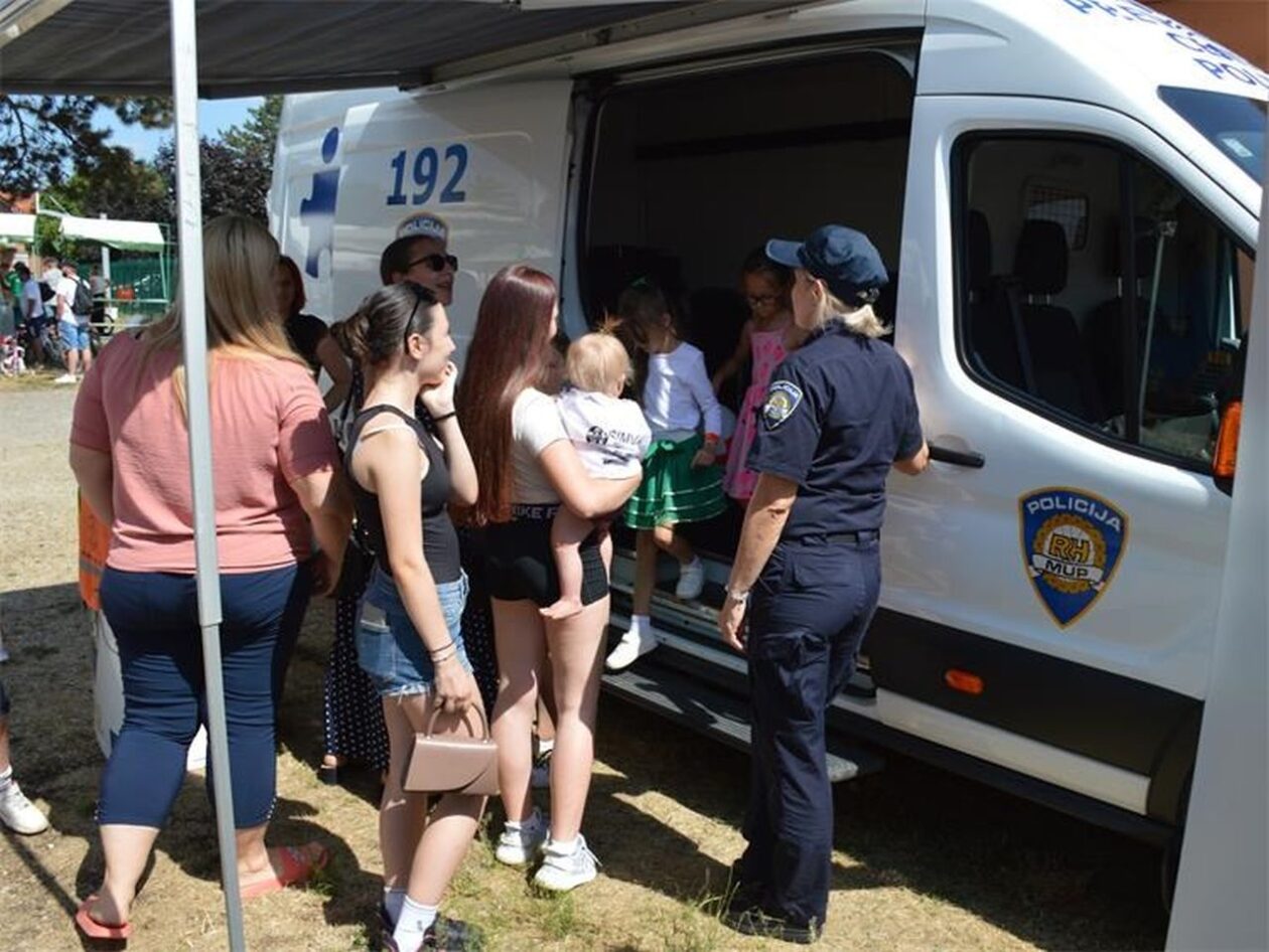 MALI BICIKLISTI NA POLIGONU Dječja biciklijada u Pretetincu spojila zabavu i edukaciju (9)
