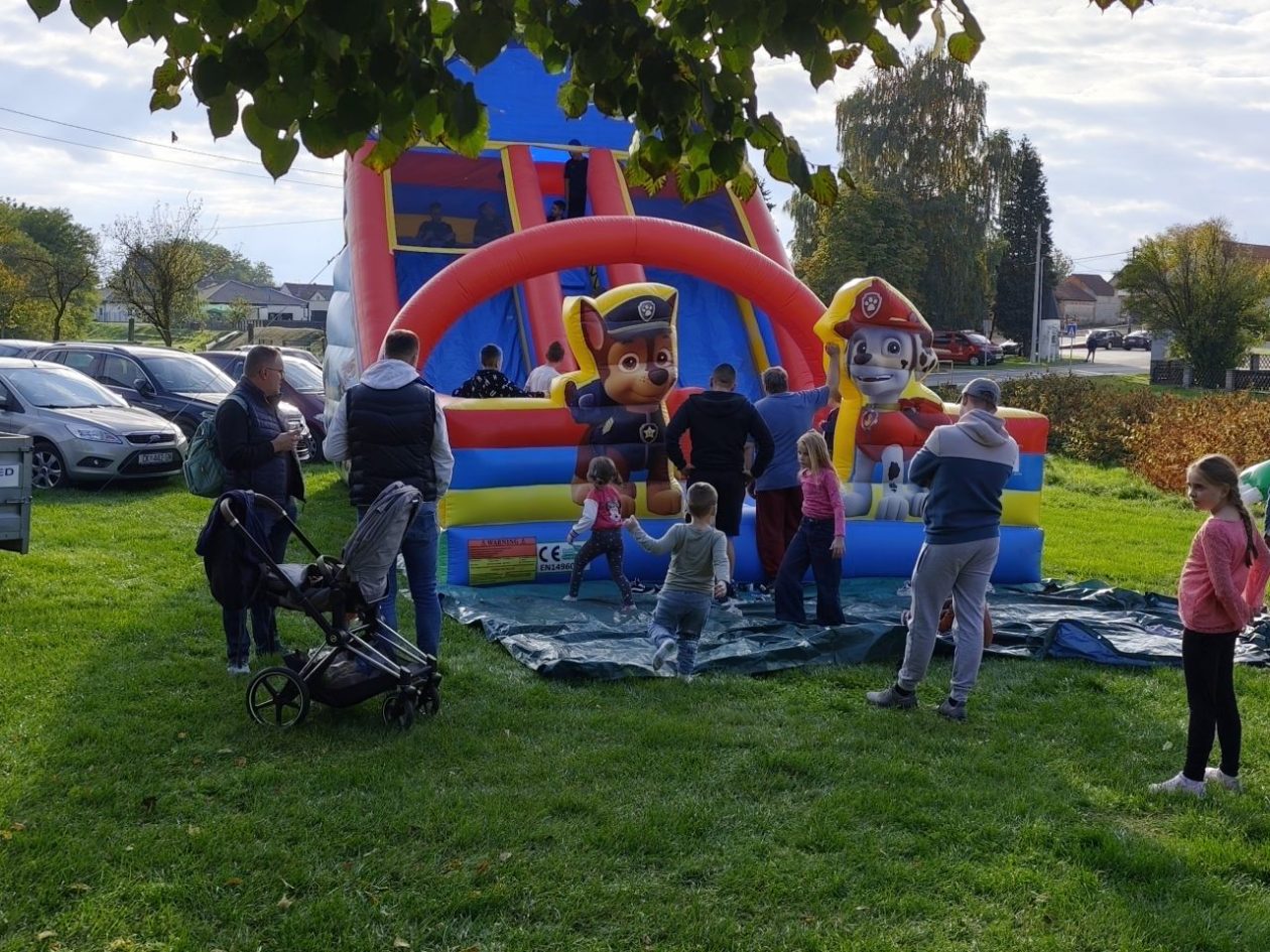 MAMIČINA ŠKRIJA U Gornjem Kraljevcu proslavljena uz novu knjigu baštine (17)