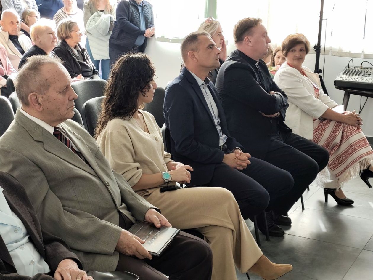MAMIČINA ŠKRIJA U Gornjem Kraljevcu proslavljena uz novu knjigu baštine (7)