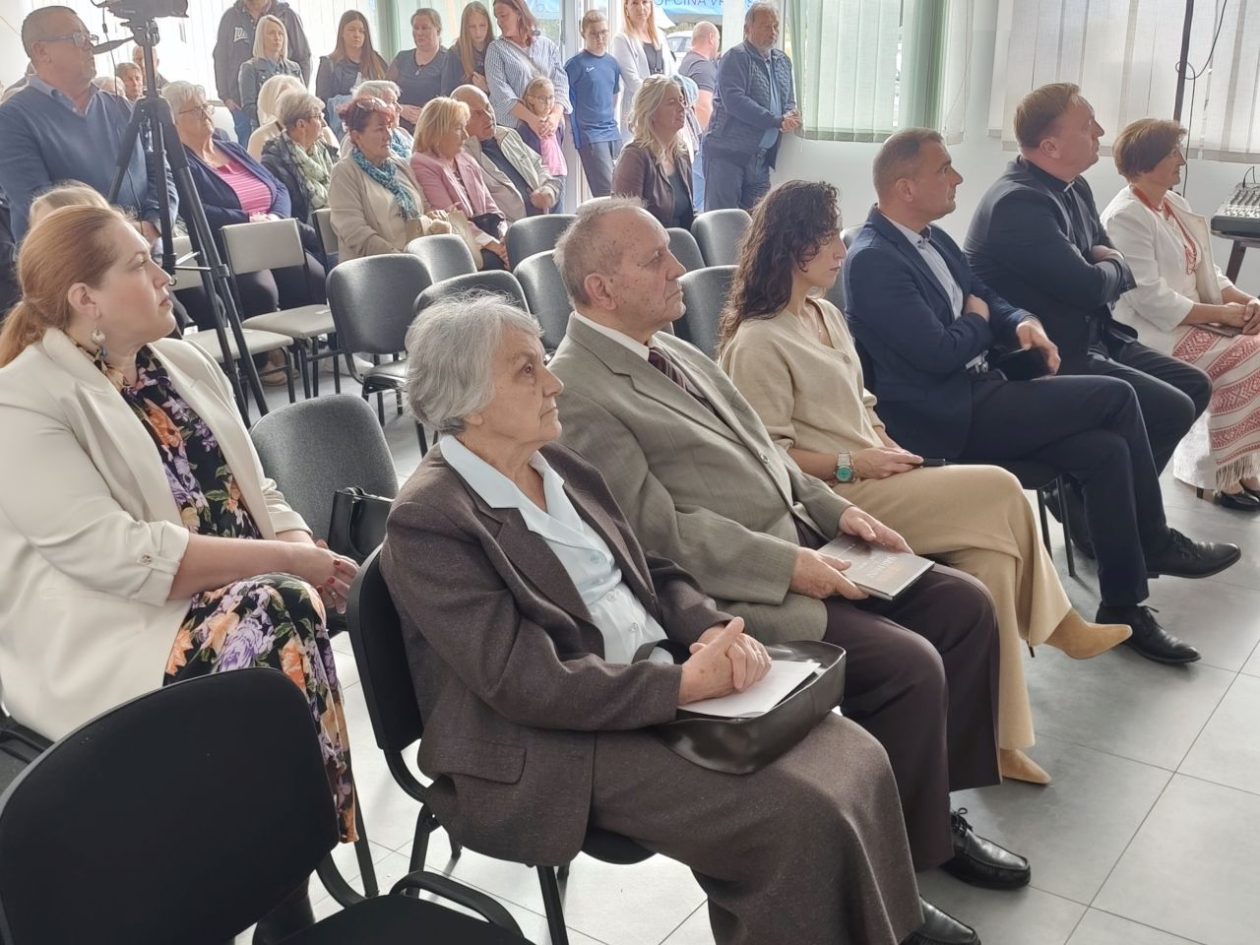 MAMIČINA ŠKRIJA U Gornjem Kraljevcu proslavljena uz novu knjigu baštine (9)