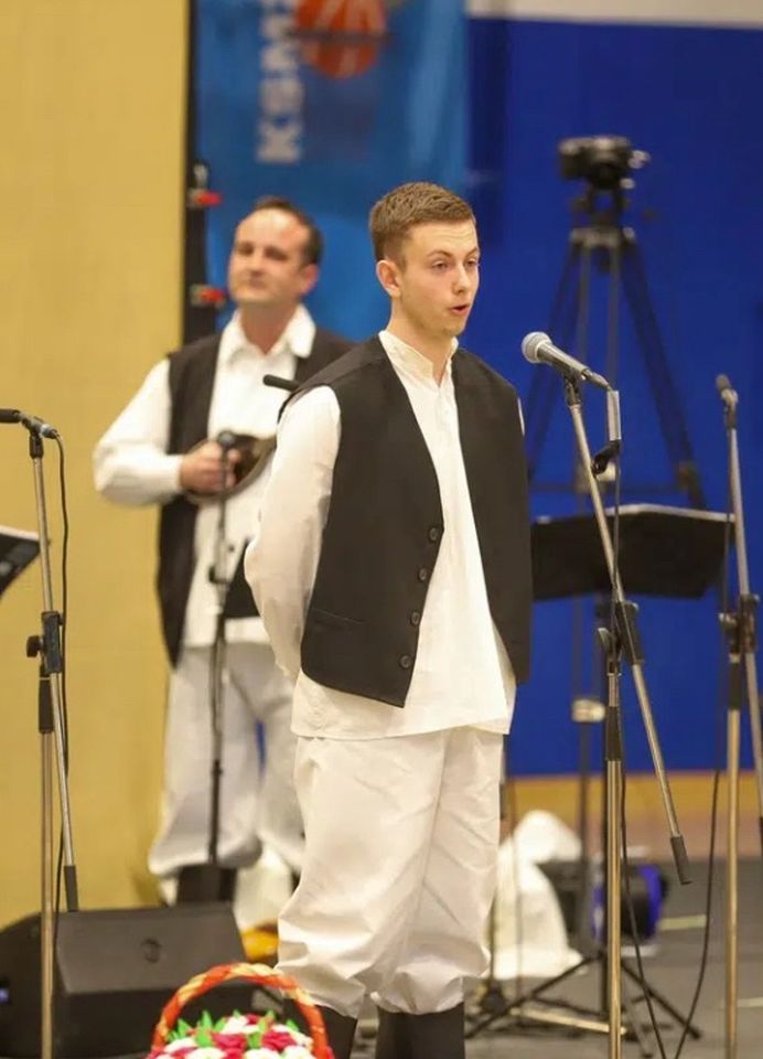 MATEJ MAĐARIĆ Bisernicom i osmijehom osvajam srca publike diljem Međimurja (4) MATEJ MAĐARIĆ Bisernicom i osmijehom osvajam srca publike diljem Međimurja (4)