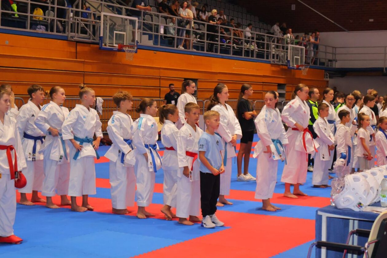 MEĐIMURJE OPEN Spektakl u Čakovcu Rekordan broj natjecatelja na međunarodnom karate turniru (9)