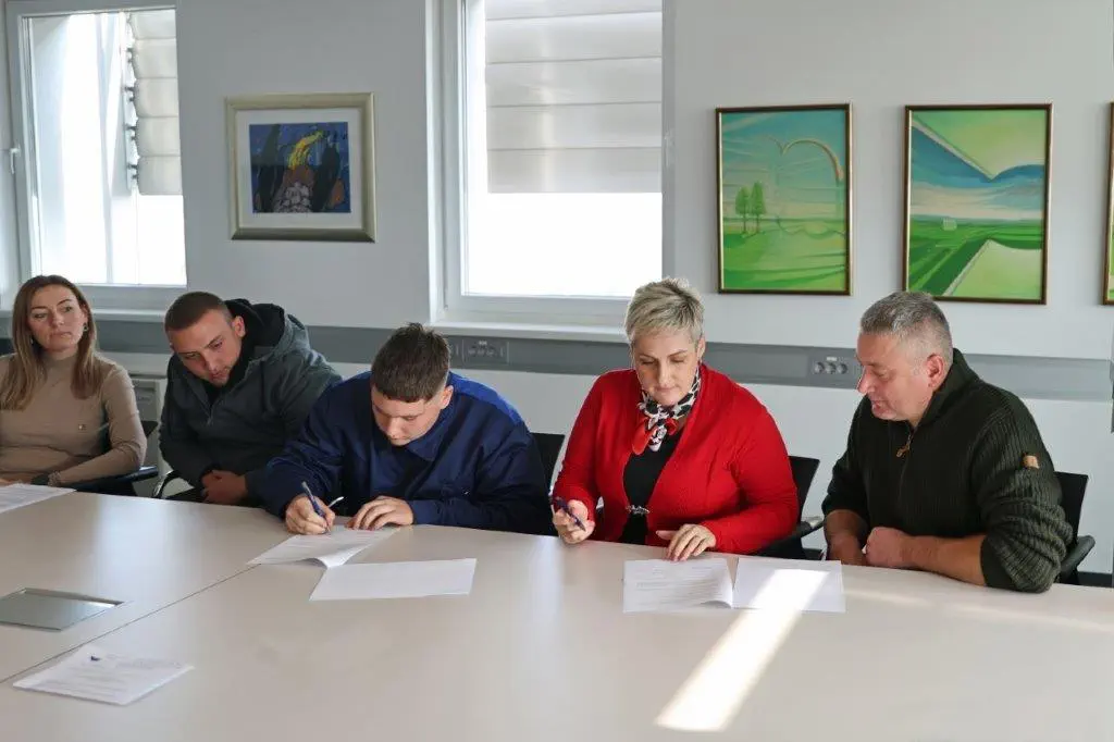 MEĐIMURSKE VODE Nastavljaju stipendirati učenike – buduće vodoinstalatere i rukovatelje strojevima (2)