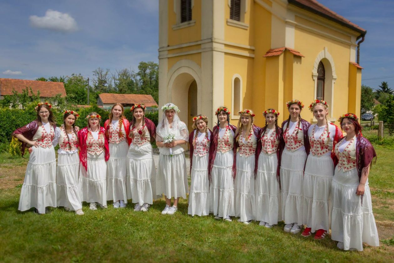 MEĐIMURSKI SVATI Graditeljska škola čakovec maturanti (1)