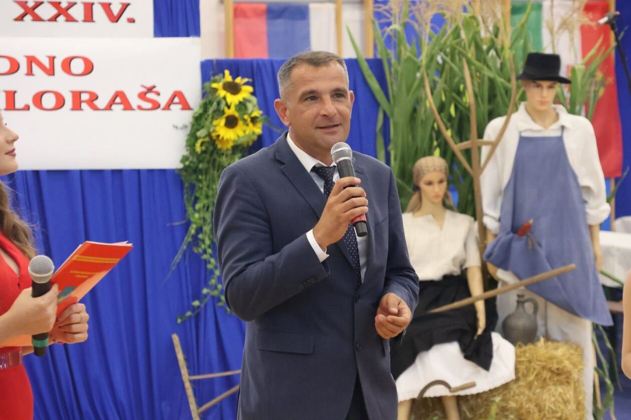 MEĐUNARODNI SUSRET Strahoninec ugostio folkloraše iz Hrvatske i susjednih zemalja (14)