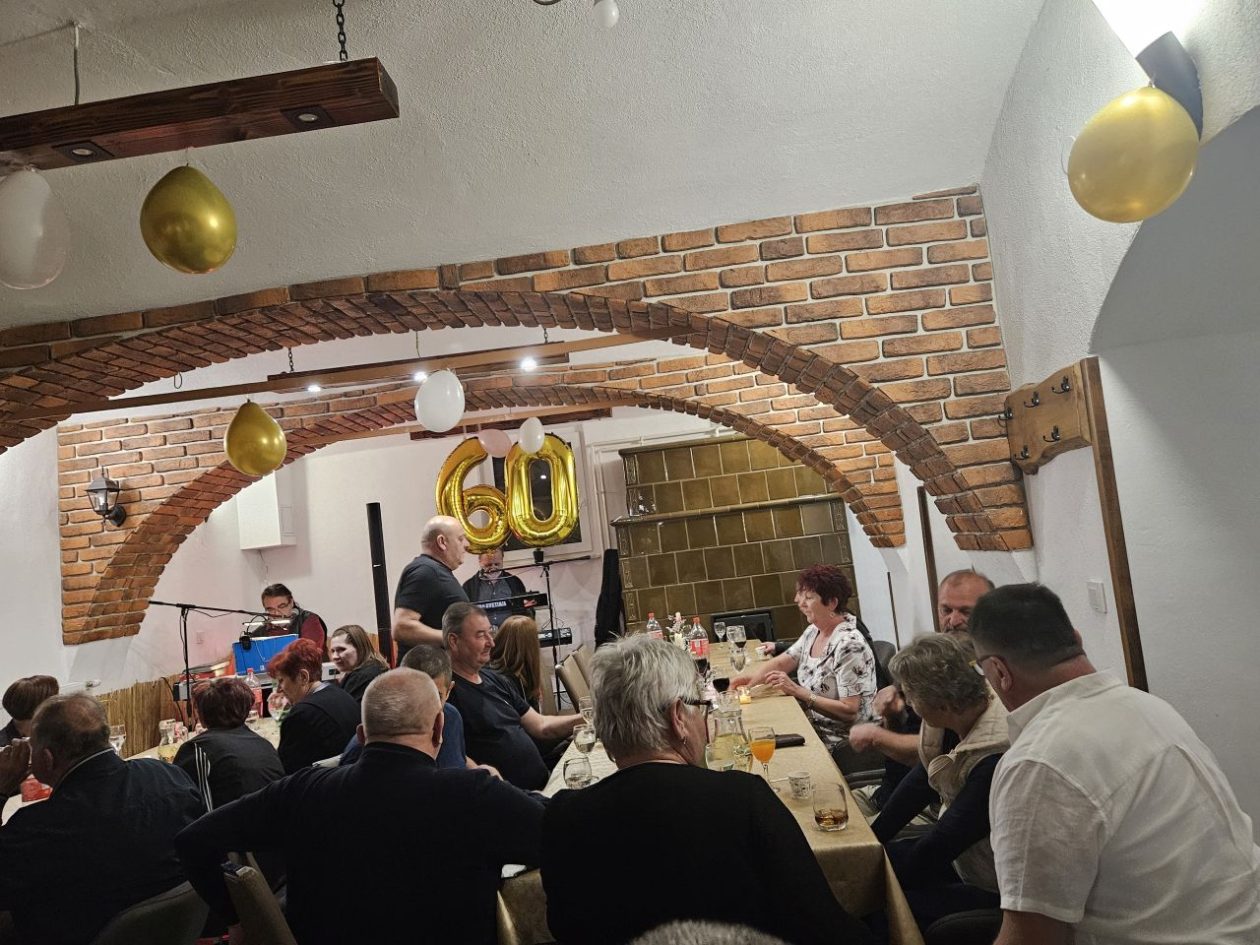 MELITA KOVAČIĆ Slavljenica u Gornjem Kuršancu proslavila 60. rođendan uz prijatelje i pjesmu (4)