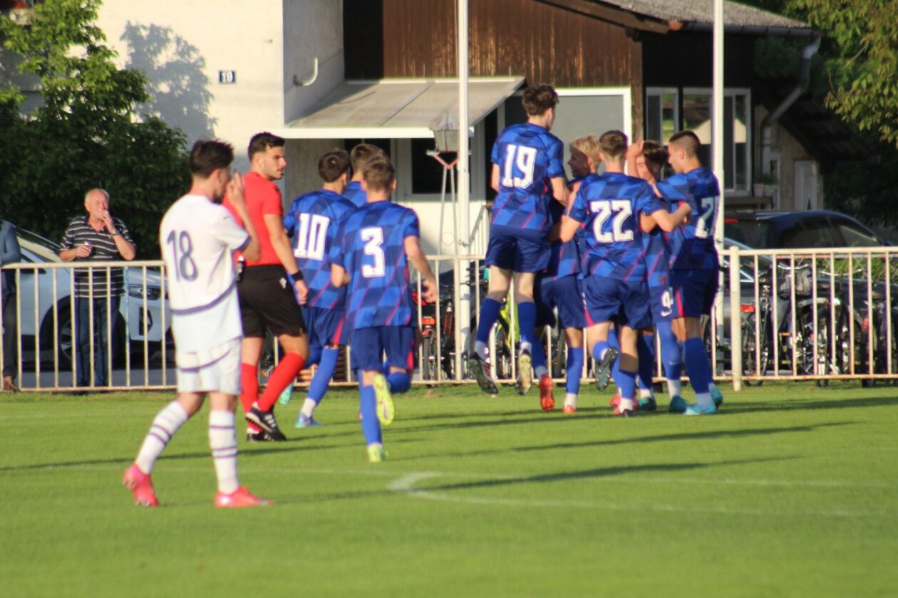 MEMORIJAL ‘VLATKO MARKOVIĆ’ Hrvatska U-15 slavila protiv Švicarske na otvaranju turnira (72) MEMORIJAL ‘VLATKO MARKOVIĆ’ Hrvatska U-15 slavila protiv Švicarske na otvaranju turnira (72)