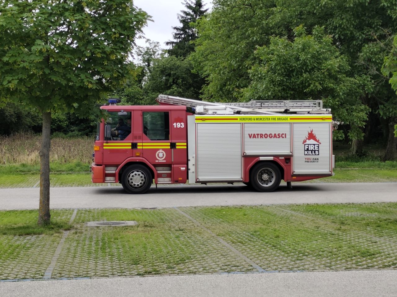 MIMOHOD VOZILA Defile kroz Čakovec obilježio kraj svibnja, mjeseca zaštite od požara (1)