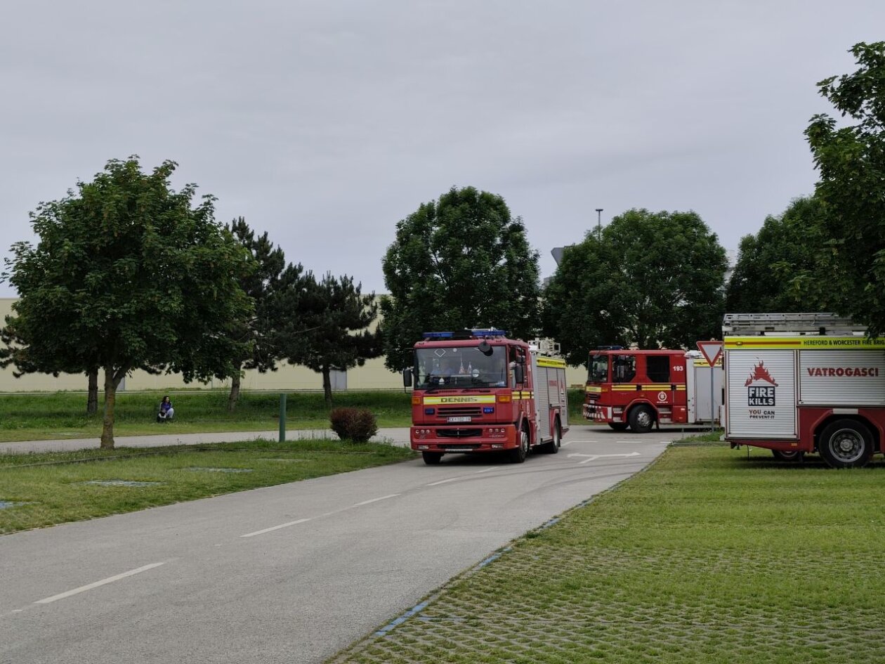 MIMOHOD VOZILA Defile kroz Čakovec obilježio kraj svibnja, mjeseca zaštite od požara (10)