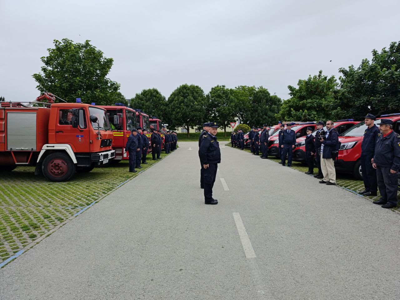 MIMOHOD VOZILA Defile kroz Čakovec obilježio kraj svibnja, mjeseca zaštite od požara (17)