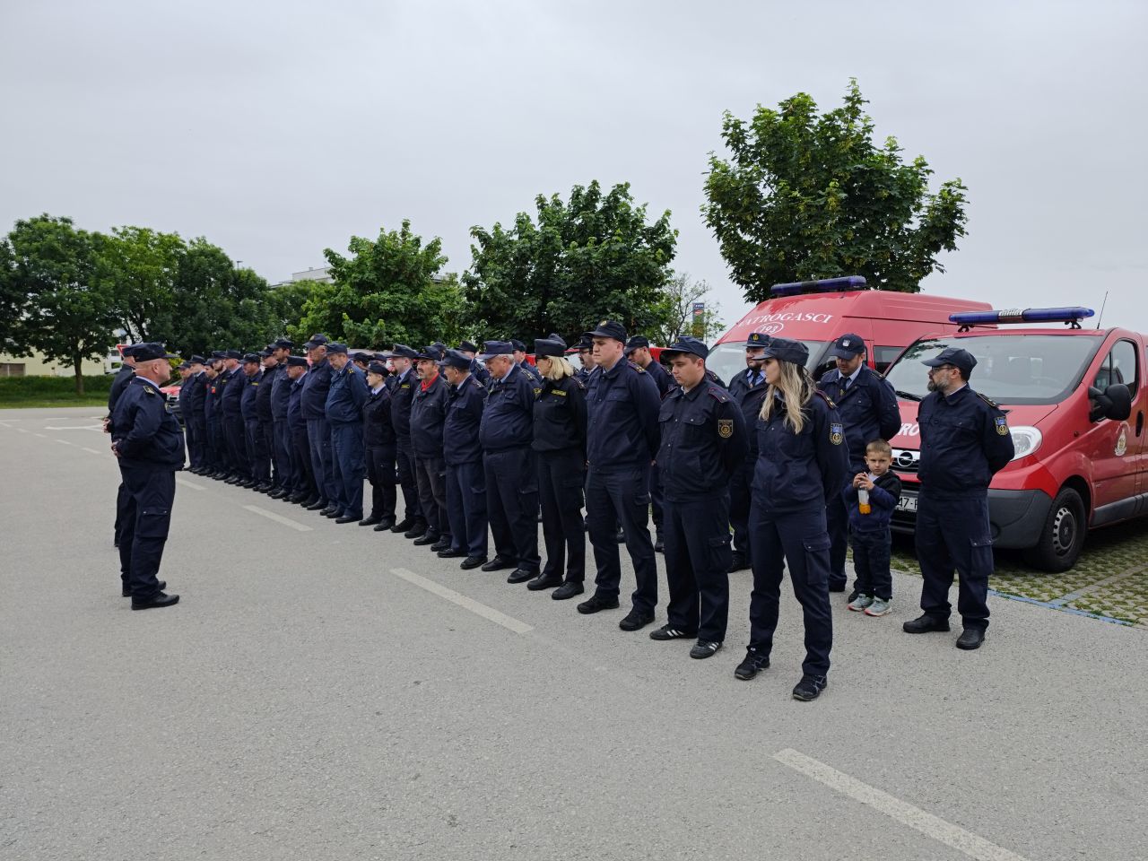MIMOHOD VOZILA Defile kroz Čakovec obilježio kraj svibnja, mjeseca zaštite od požara (22)