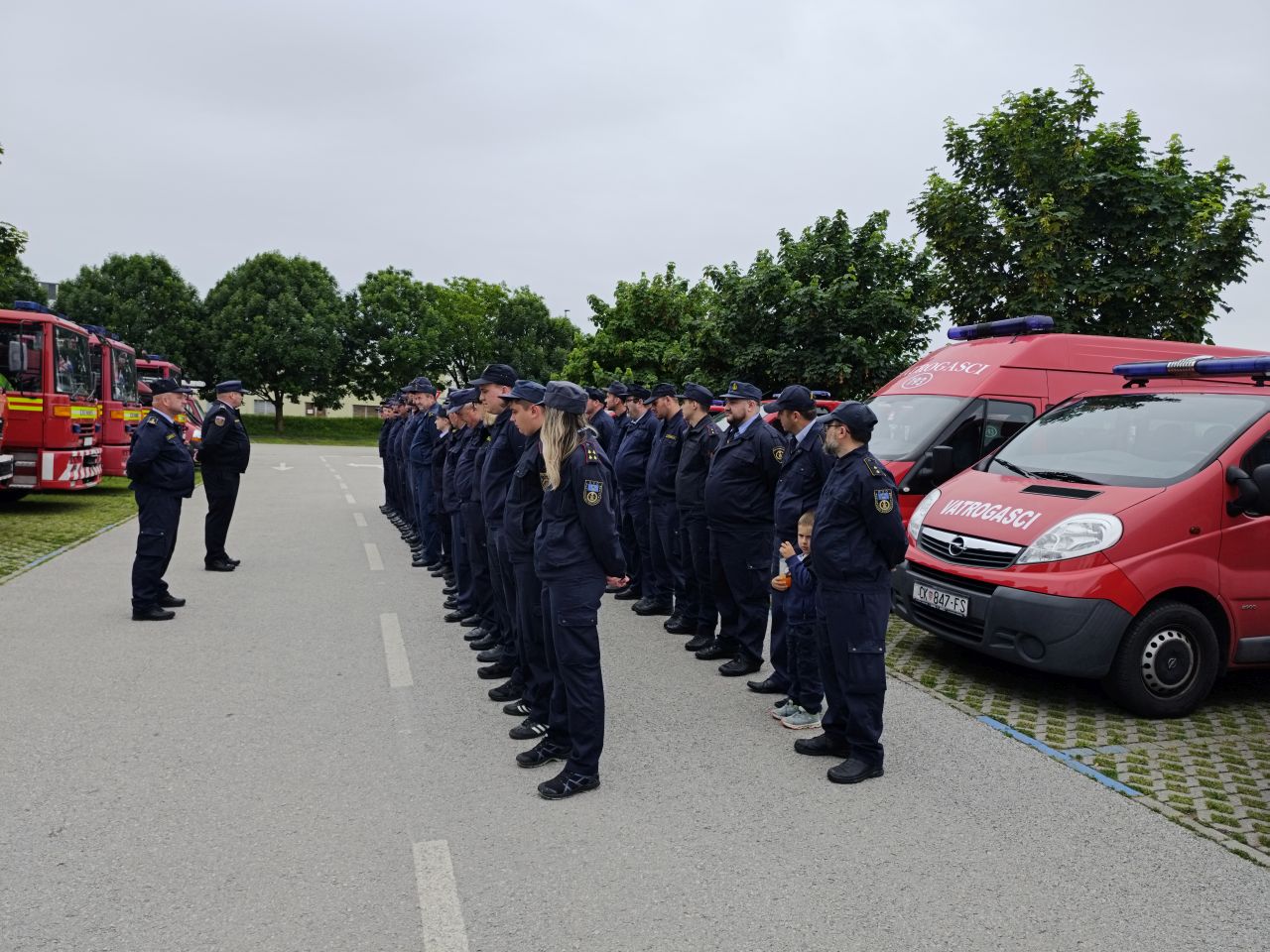 MIMOHOD VOZILA Defile kroz Čakovec obilježio kraj svibnja, mjeseca zaštite od požara (23)
