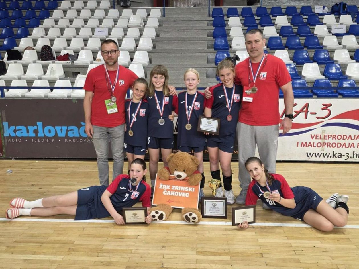 MINI RUKOMET Veliki uspjeh malih Zrinskica – srebro zlatnog sjaja u Karlovcu (3)