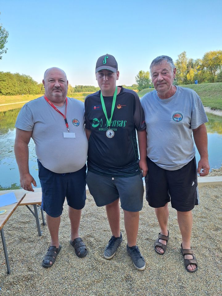 MLADE RIBIČKE NADE Treće kolo Lige Mladeži okupilo najuspješnije mlade natjecatelje (13) MLADE RIBIČKE NADE Treće kolo Lige Mladeži okupilo najuspješnije mlade natjecatelje (13)