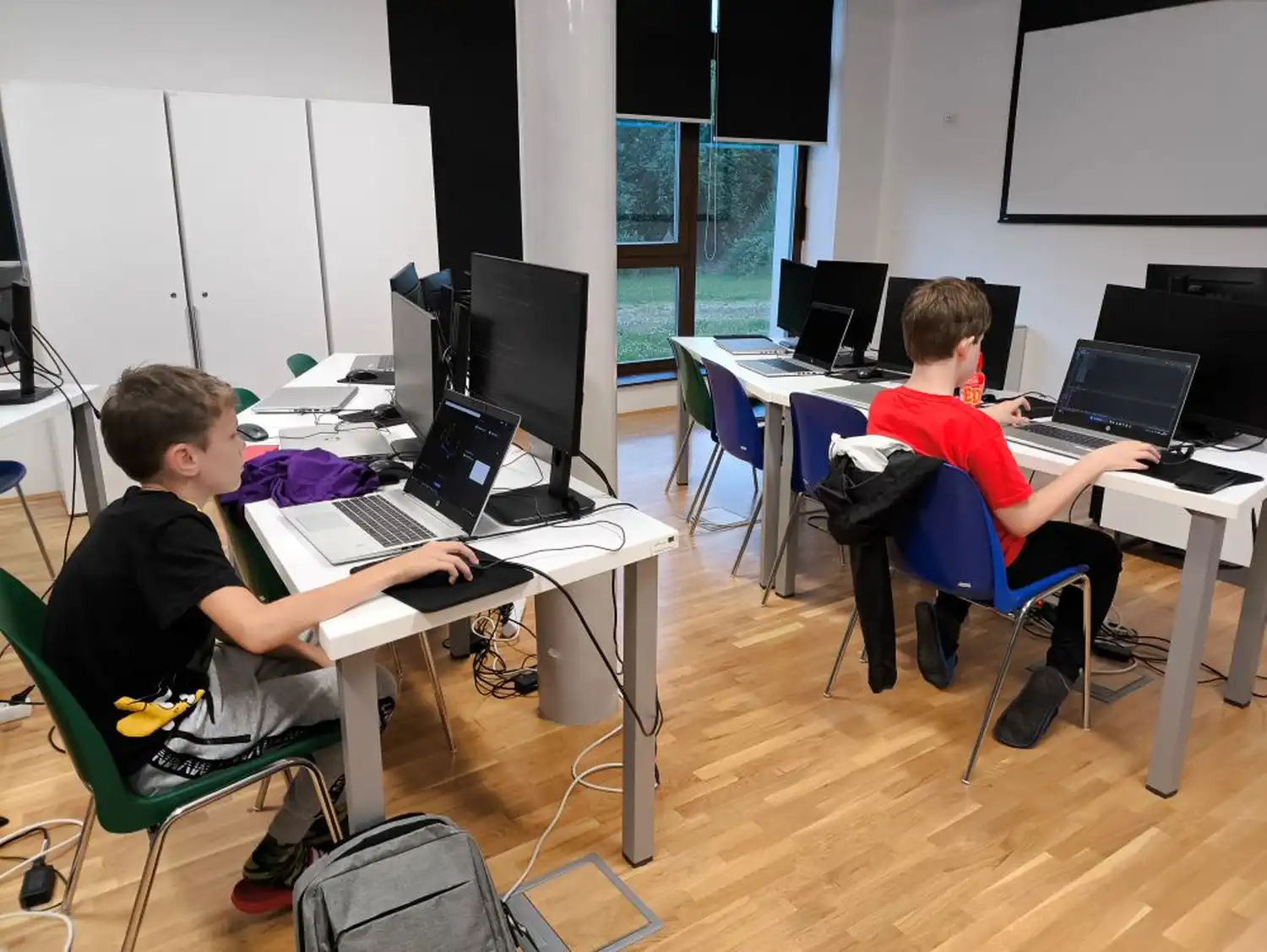 MLADI GENIJALCI Uspješno završene radionice ‘Razvoj računalnih igara’ i ‘Razmišljaj računalno’ (3)