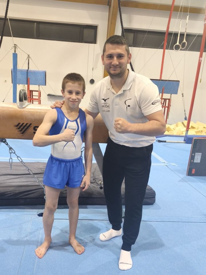 MLADI GIMNASTIČAR Rafael Zember iz GK Marijan Zadravec Macan ušao u reprezentaciju Hrvatske (5) MLADI GIMNASTIČAR Rafael Zember iz GK Marijan Zadravec Macan ušao u reprezentaciju Hrvatske (5)