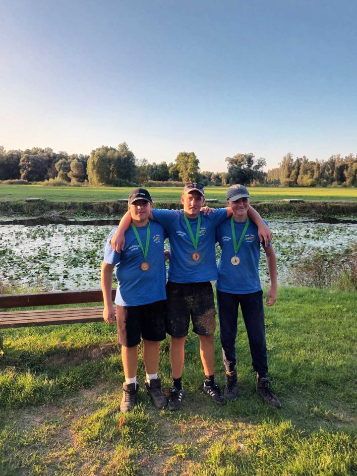 MLADI RIBIČI Održano peto kolo Lige Mladeži 2025. u ribolovu udicom na plovak (15) MLADI RIBIČI Održano peto kolo Lige Mladeži 2025. u ribolovu udicom na plovak (15)