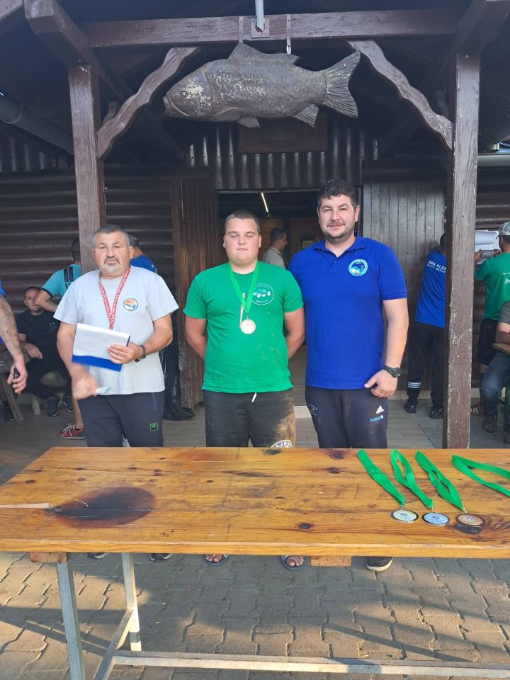 MLADI RIBIČI Održano peto kolo Lige Mladeži 2025. u ribolovu udicom na plovak (5) MLADI RIBIČI Održano peto kolo Lige Mladeži 2025. u ribolovu udicom na plovak (5)